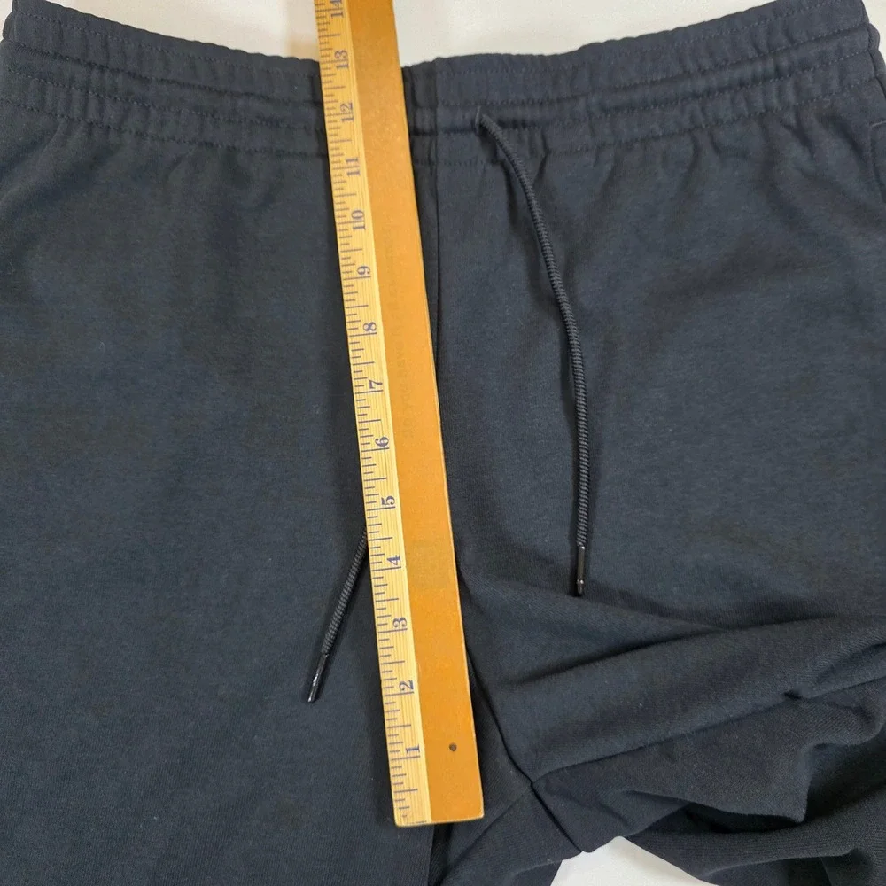 ⁠Nike Air Jordan Jumpman Logo Men's Fleece Shorts Black White AQ3115-010 Size M⁠